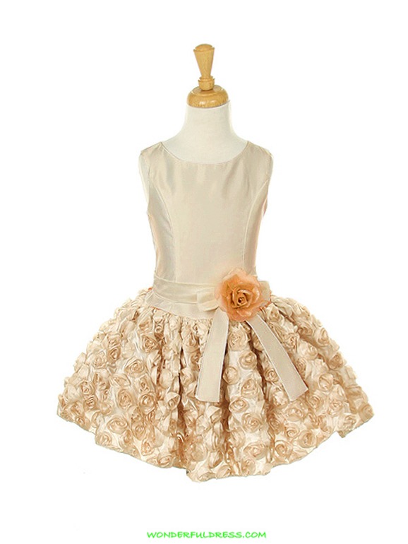 Продам платье + болеро размер 4Т за 1500руб.