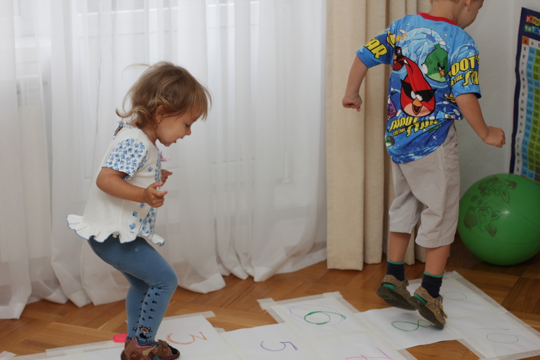 На улице дождь, но