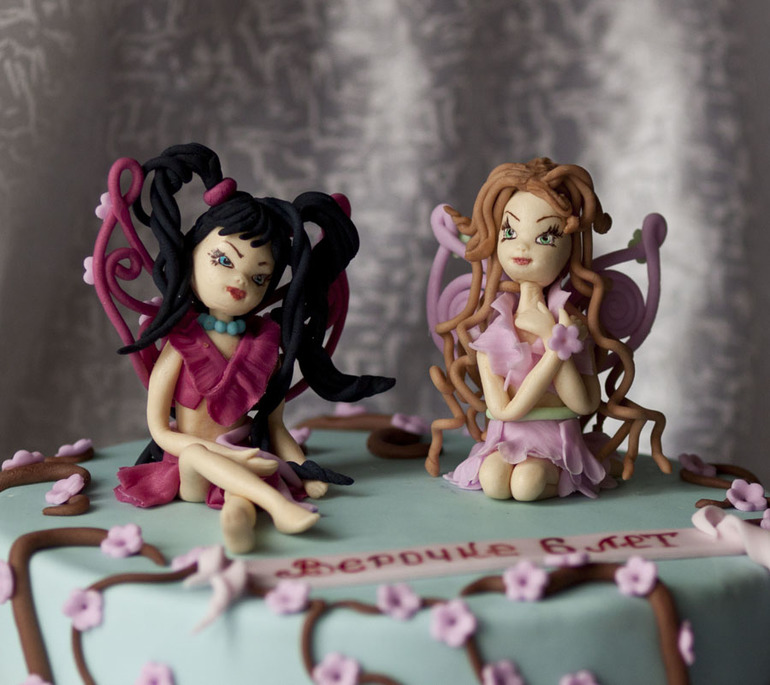 Винкс Муза и Флора. Опять в своеобразном видении.