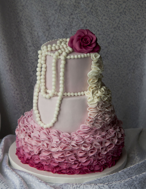 Свадебный торт. Мои импровизация на заданную тему.