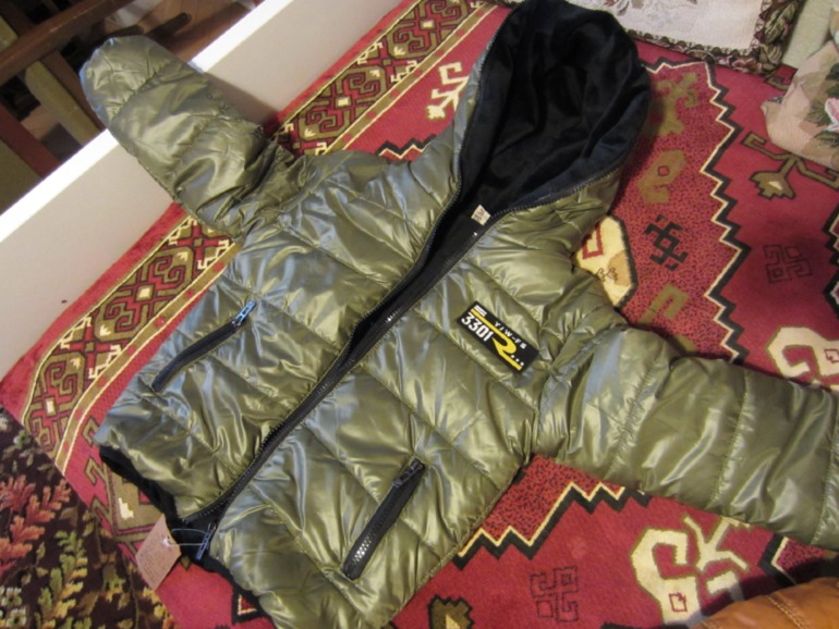 Продам куртку демисезонную для мальчика, 104 см.