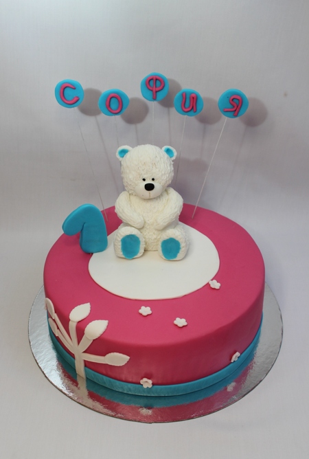 Торт с мишкой Тедди на годик