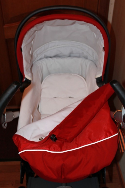 Коляска Peg-Perego Pliko P3 (2в1) 9500 руб.