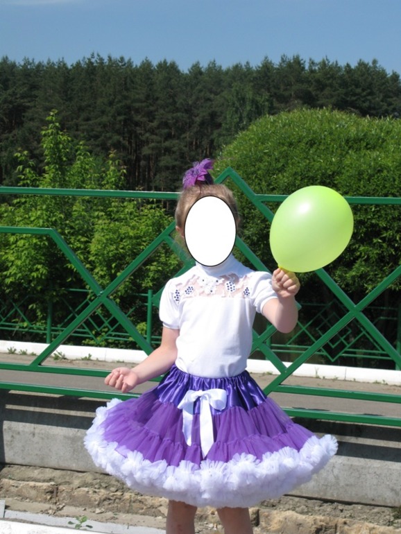 Продам комплектом юбку, футболку и повязку(по отдельности не продаю) 110 р (+ -) 1000р