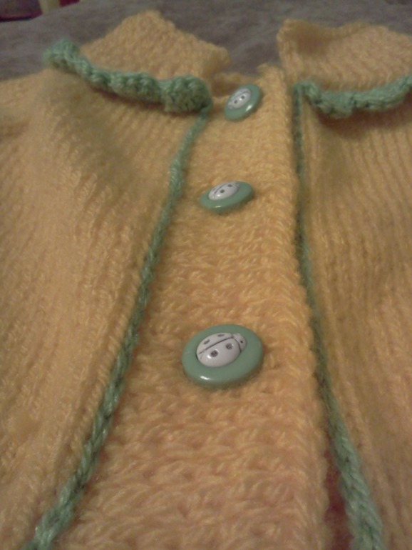 первый реглан сверху, подарок на двухлетие маленькой девочки