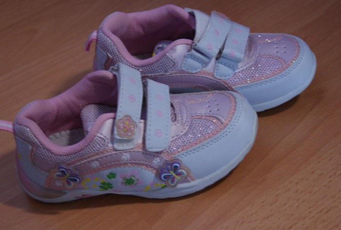 Обувь для девочки!