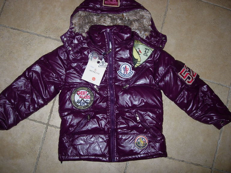 Пуховик Moncler (100-140 см). В наличии. Москва