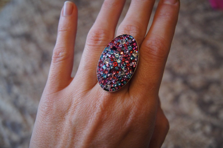 Новое серебряное кольцо с кристалами Свароски, размер 17. Вышлю почтой