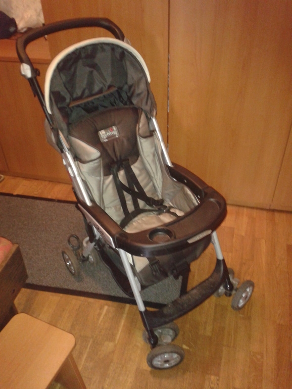 Продаю коляску 2 в 1, прогулочную коляску