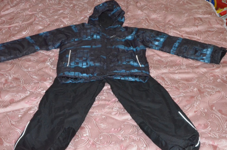 Куртка и брюки Р*ейма для мальчика 134-140