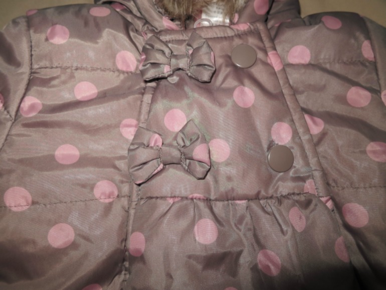 Продам комбинезон на осень-весну на девочку рост 60 см+5 см цена 800 рублей