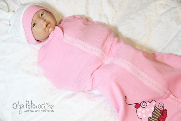 Несколько комплектов для малышей.