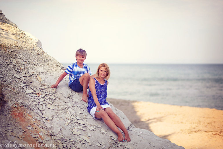 У белых скал