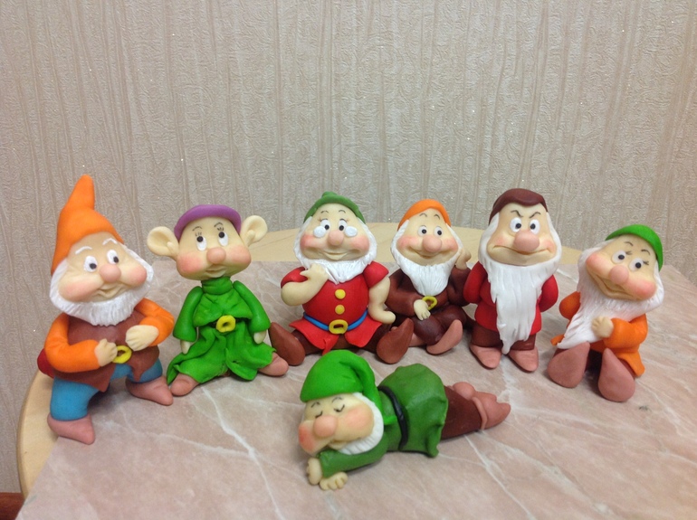 Белоснежка и семь гномов