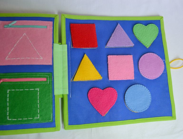 Именная развивающая книжечка)