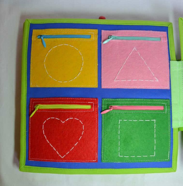 Именная развивающая книжечка)