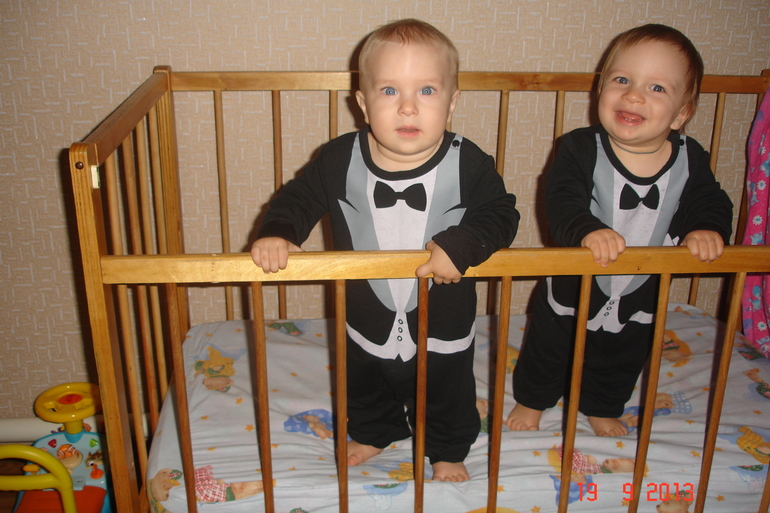 вот и год нам!!!