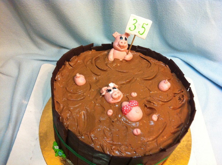 Семейка Хрюней)))