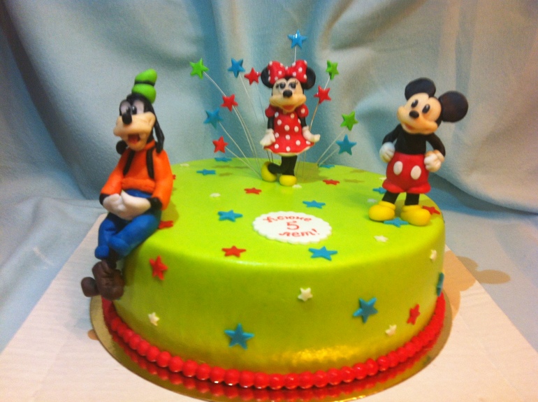 Мини маус и компания))