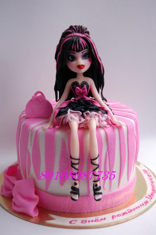 Торт Монстер Хай. Дракулаура.