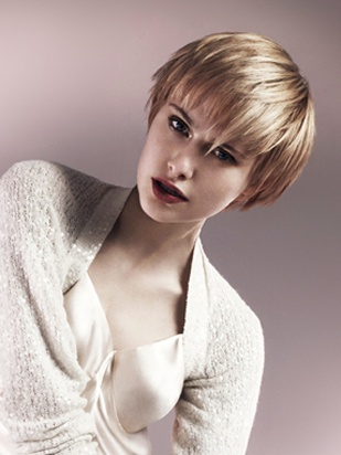 коротки стрижки