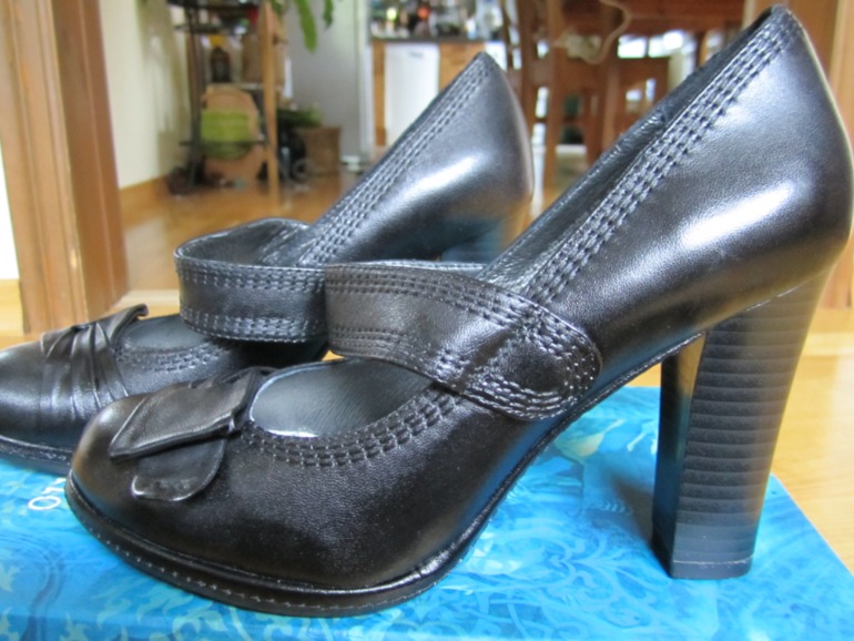 Продам новые туфли CavaLetto