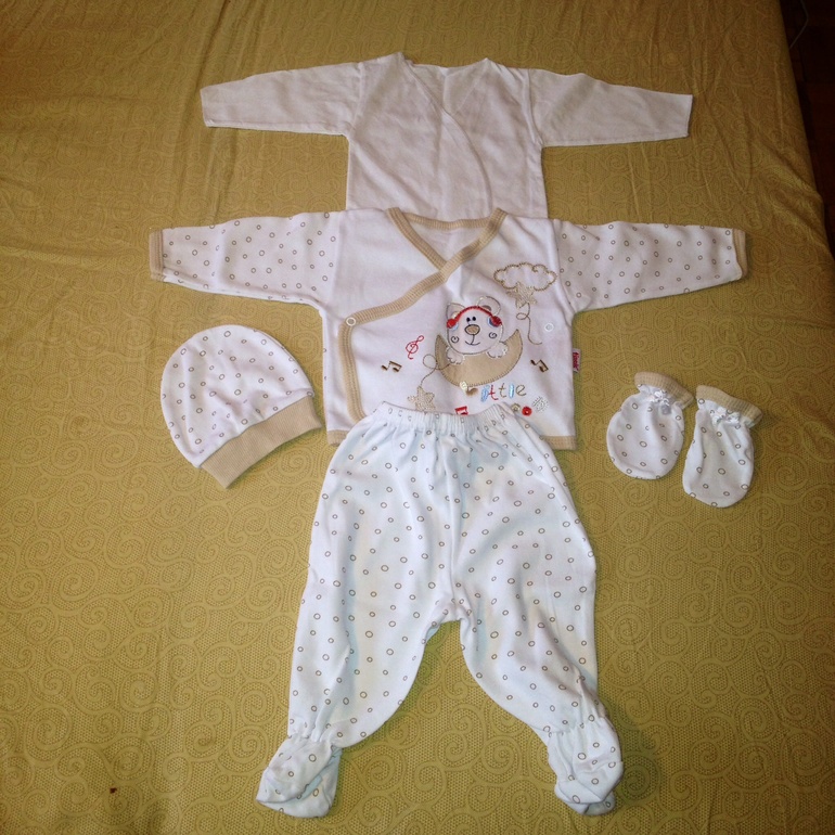 Что мы оденем на выписку))