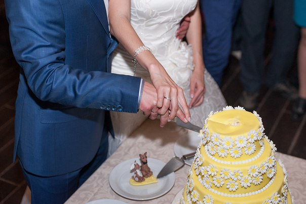 Свадебный с ромашками.