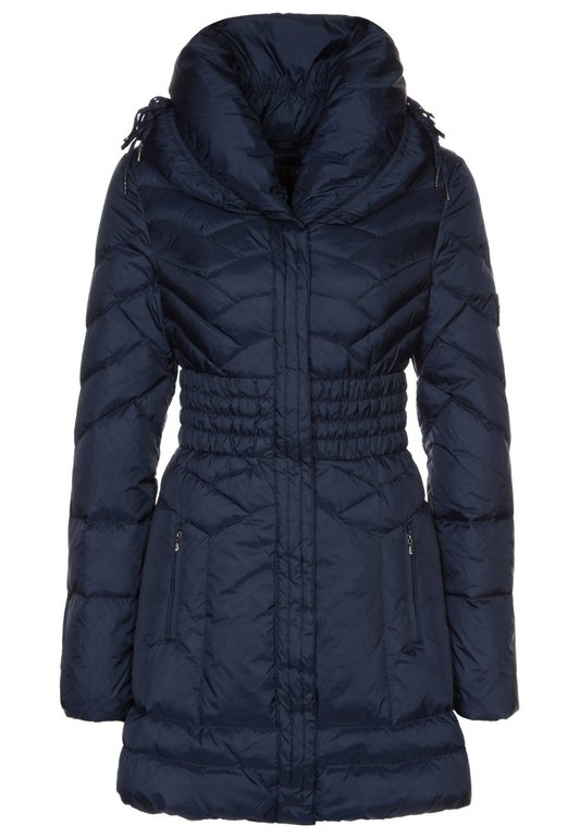 Верхняя одежда - пуховики и лыжные костюмы из Европы. Москва