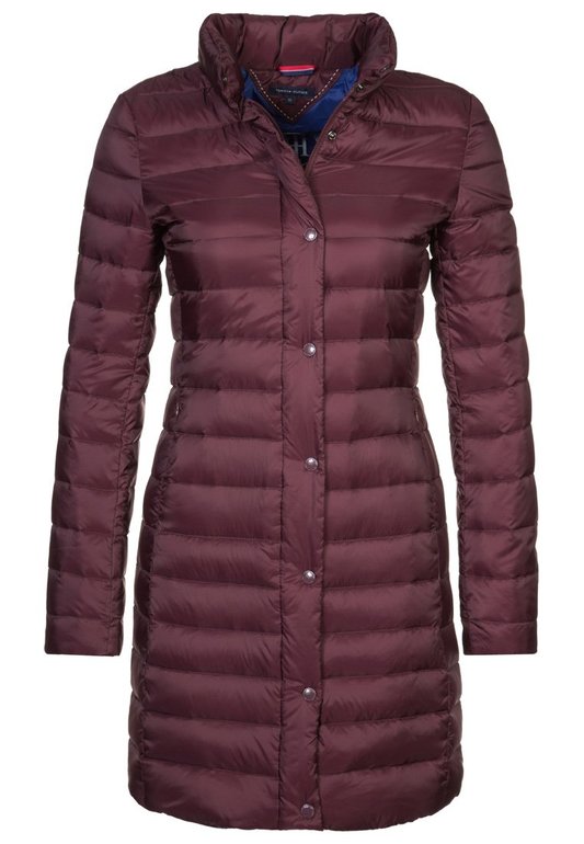 Верхняя одежда - пуховики и лыжные костюмы из Европы. Москва