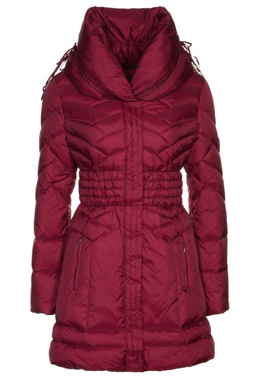 Верхняя одежда - пуховики и лыжные костюмы из Европы. Москва