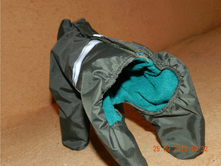 Продам комбенизончик для маленькой собачки