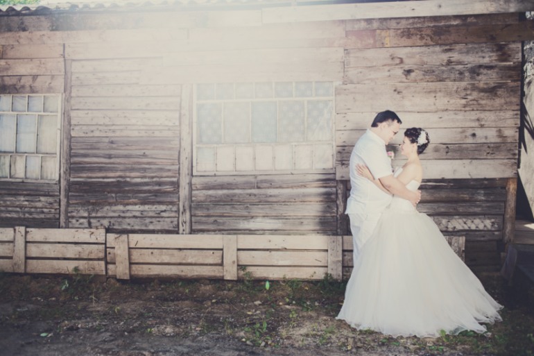 Летом свадьбу снимала ))