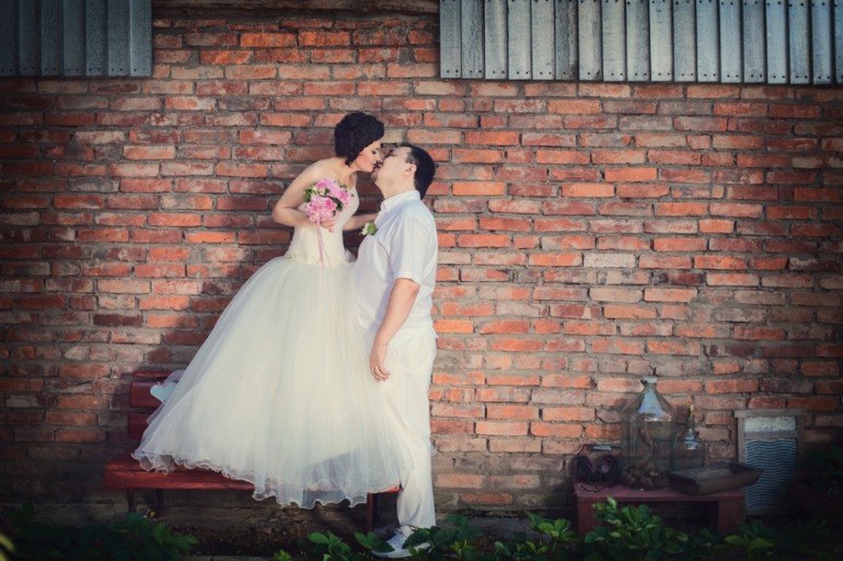 Летом свадьбу снимала ))