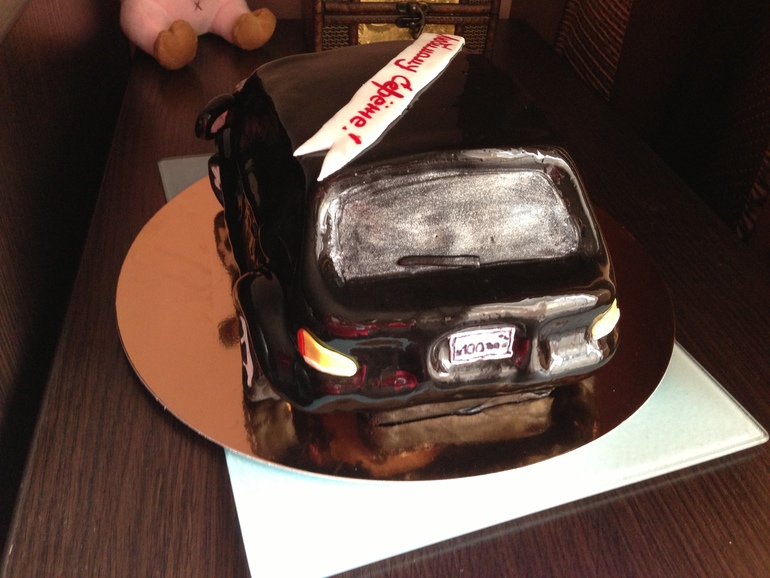 номер 5. Автомобиль в студию!