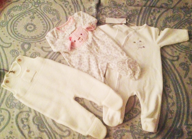 отчет.34-ая. много-много фоток детского барахла ;)) и моего шарика конечно)