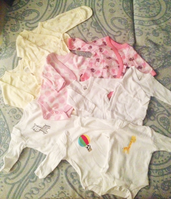 отчет.34-ая. много-много фоток детского барахла ;)) и моего шарика конечно)