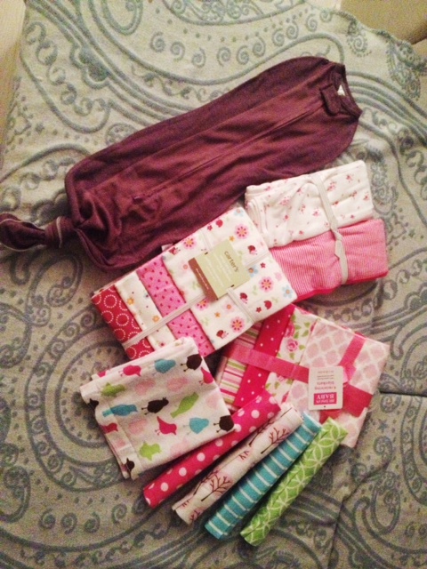 отчет.34-ая. много-много фоток детского барахла ;)) и моего шарика конечно)