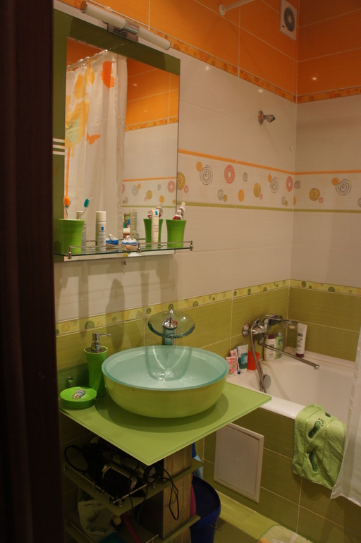 Шкафчик в ванную