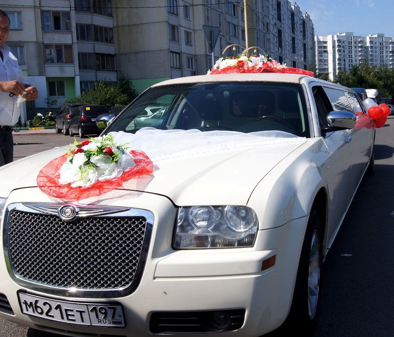 Продам украшения на машину