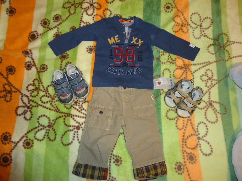 Бабушка нас порадовала подарками из Европы))