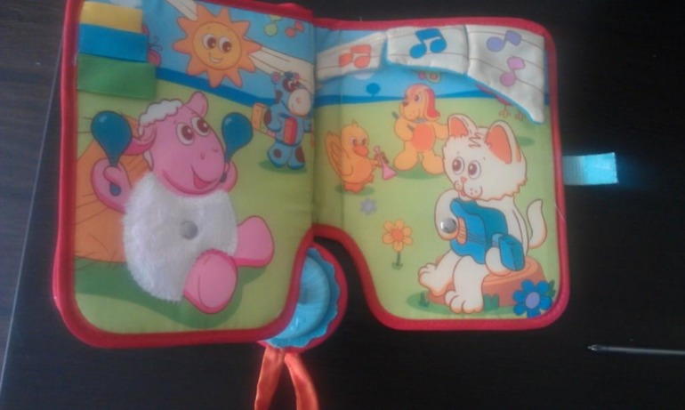 Игрушки в 9 месяцев (дом)