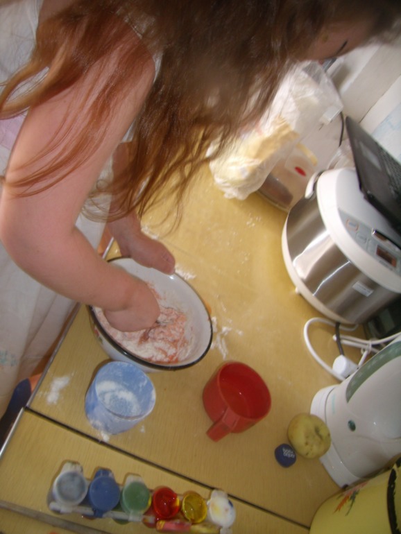 Лепим тигра, помогаем тигру, играем с тигром, кормим тигра..в общем изучаем ТИГРОВ