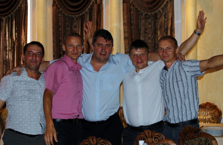 421dd12beec472cc0dc036c5e9168c28.jpg