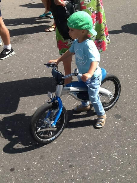 Беговел bmw kidsbike