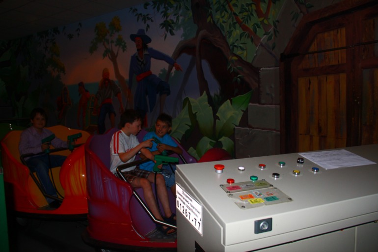 c64ad6ec8c27ef3a170b82841e535d59.jpg