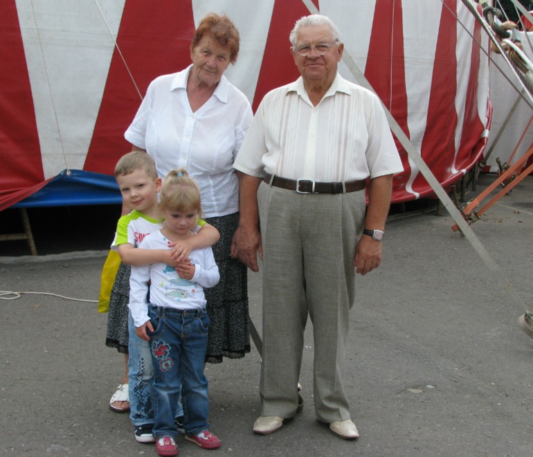 c50fe411cf6eca74a30186bfb475e285.jpg
