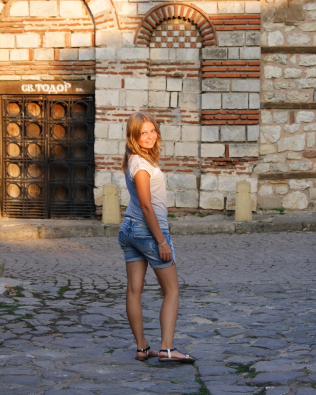 eff393a15e5a4f5dab7510eee67c4a24.jpg