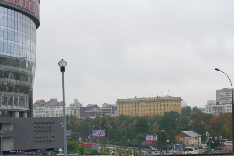 Москва из окна автомобиля.