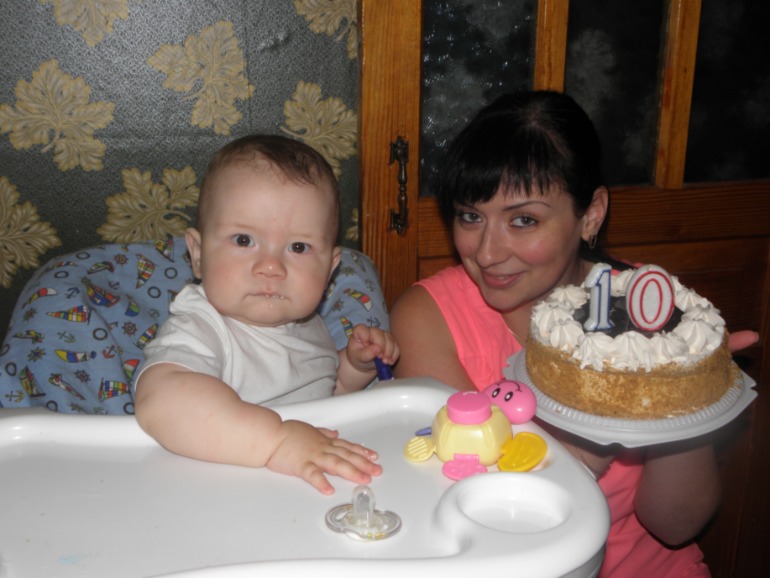 Уже 10...